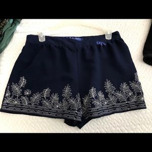 Flowy shorts